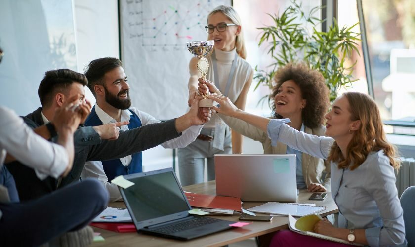 Společnost M-Files získala ocenění Gartner® Peer Insights™ 2023 Strong Performer v&nbsp;oblasti platforem pro obsahové služby