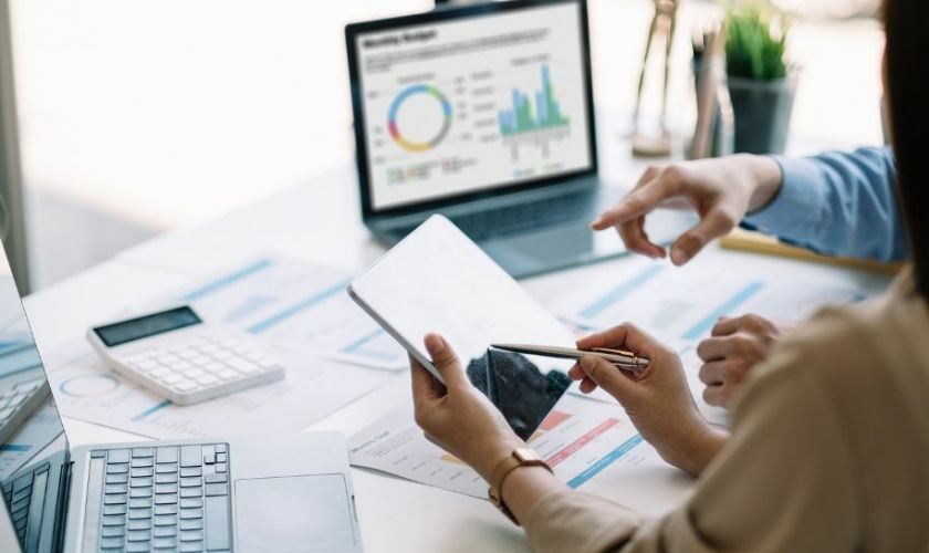 Podnikové analýzy a&nbsp;reporty snadno a&nbsp;rychle díky BI řešení