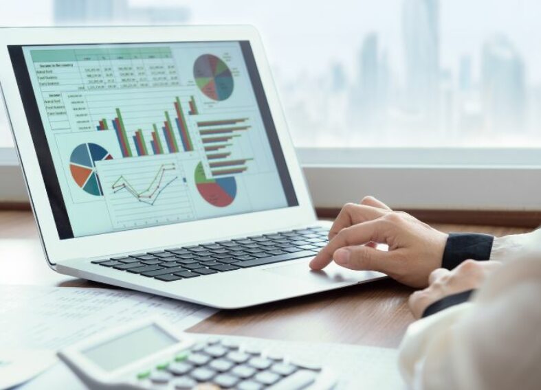 Webinář - Podpořte růst svého podnikání díky analýze firemních dat s&nbsp;naším BI řešením